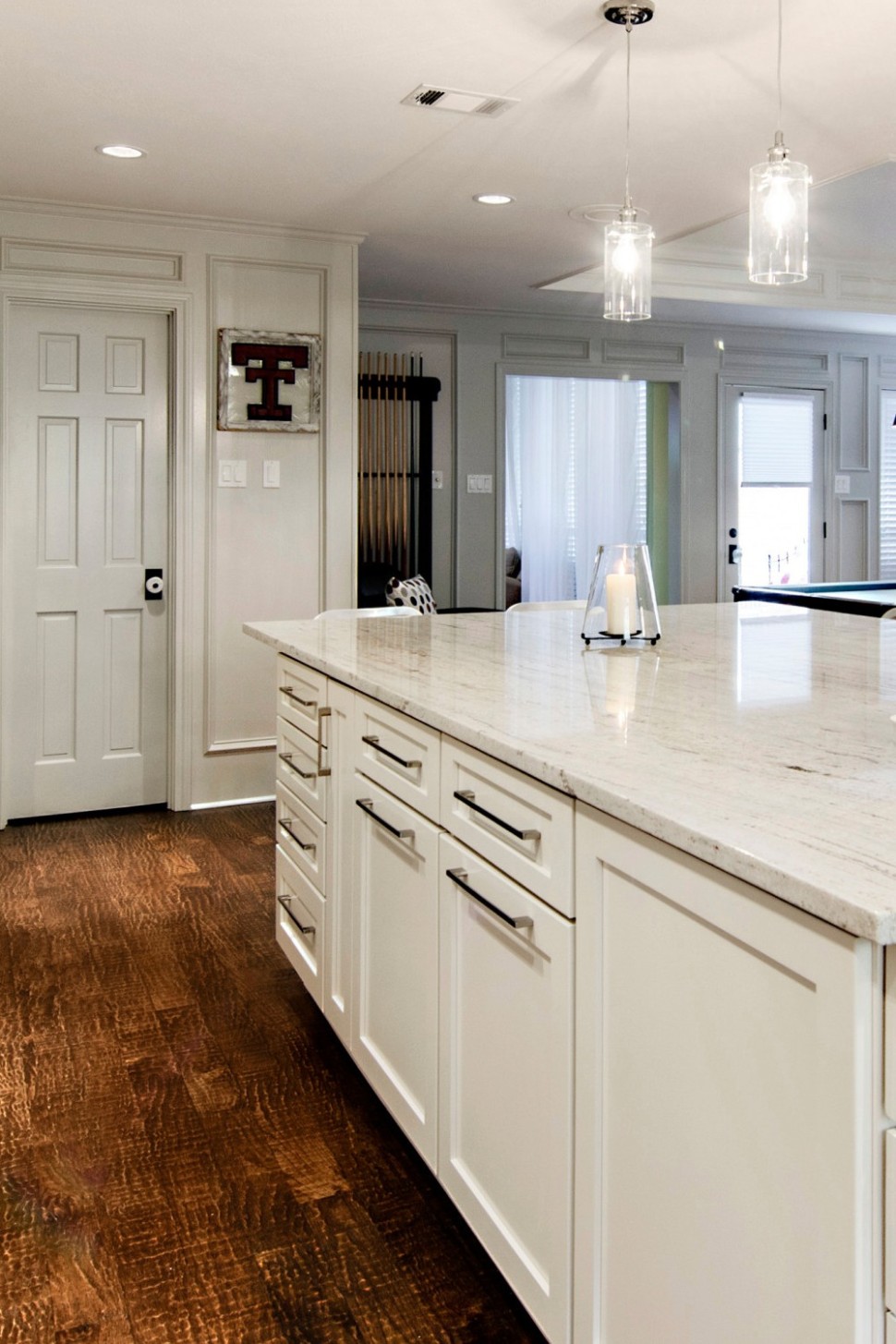 5+ Best White Granite With White Cabinets  CountertopsNews - what color granite looks best with white cabinets?