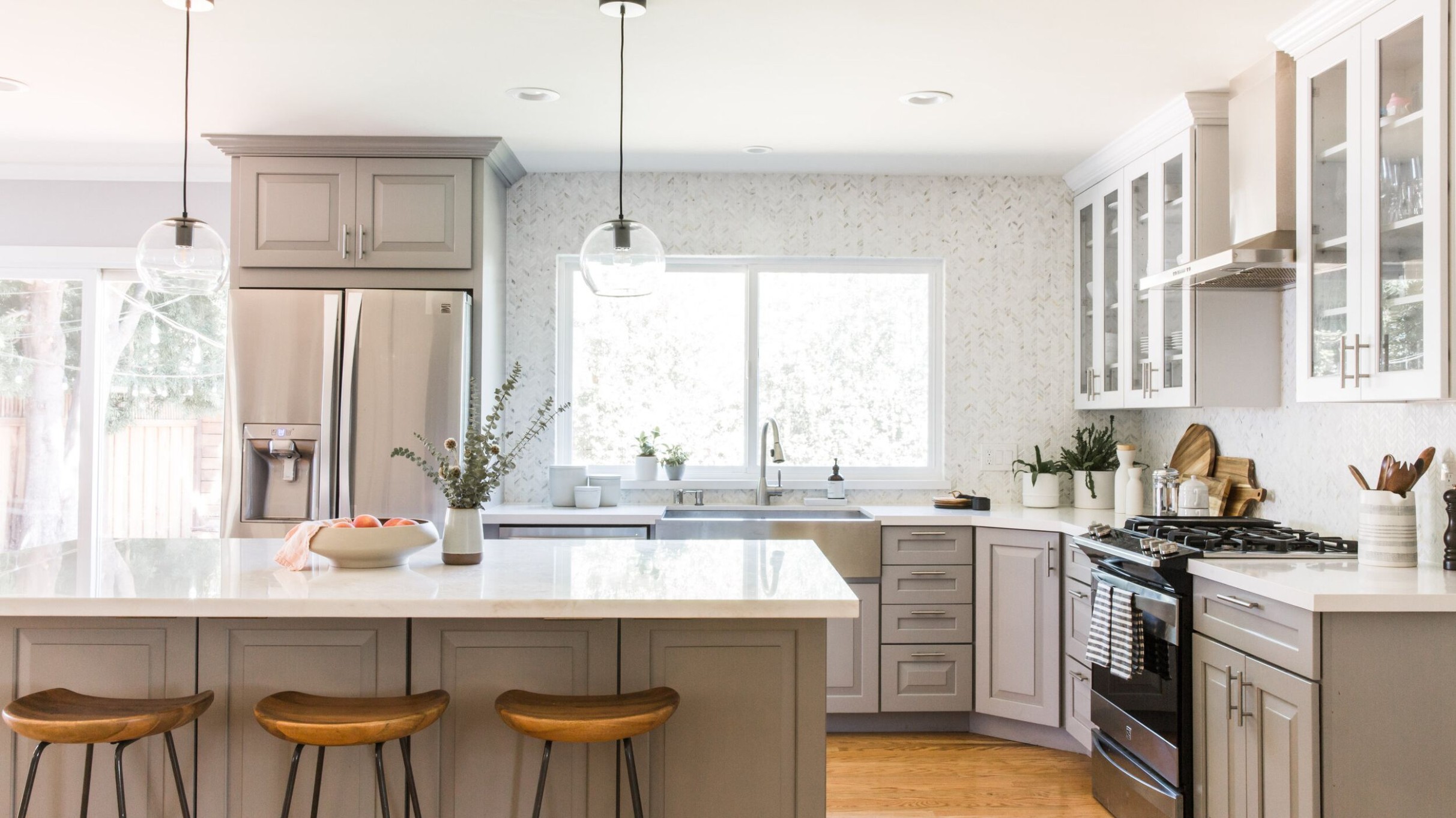 5 Gray Kitchen Cabinet Ideas That We Love - what color should i paint my kitchen with grey cabinets?