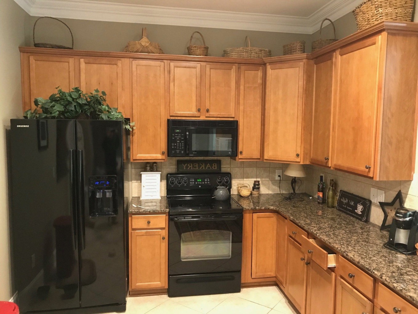 Cabinet Replacement vs Cabinet Refacing - Cabinet Doors 