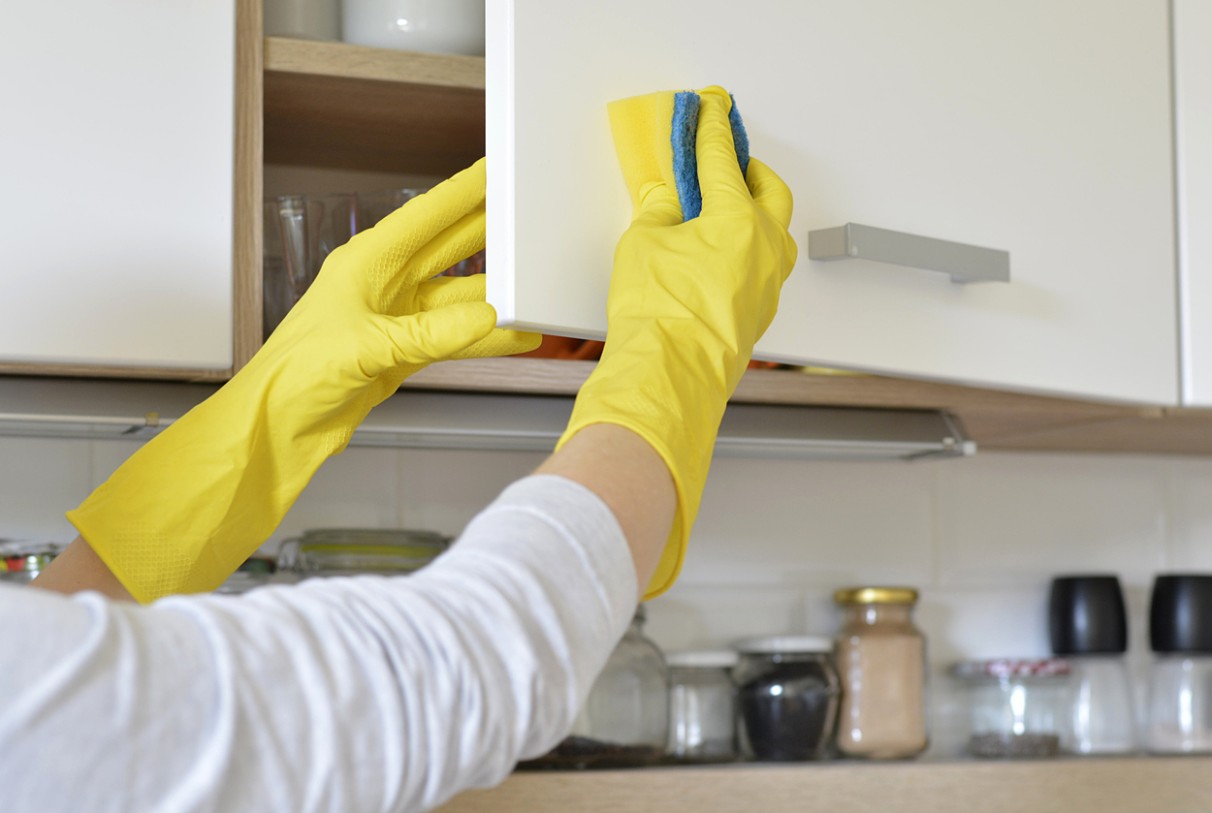 How to Clean Sticky Grease off Kitchen Cabinets  Ovenclean Blog - how do you get grease off white cabinets?
