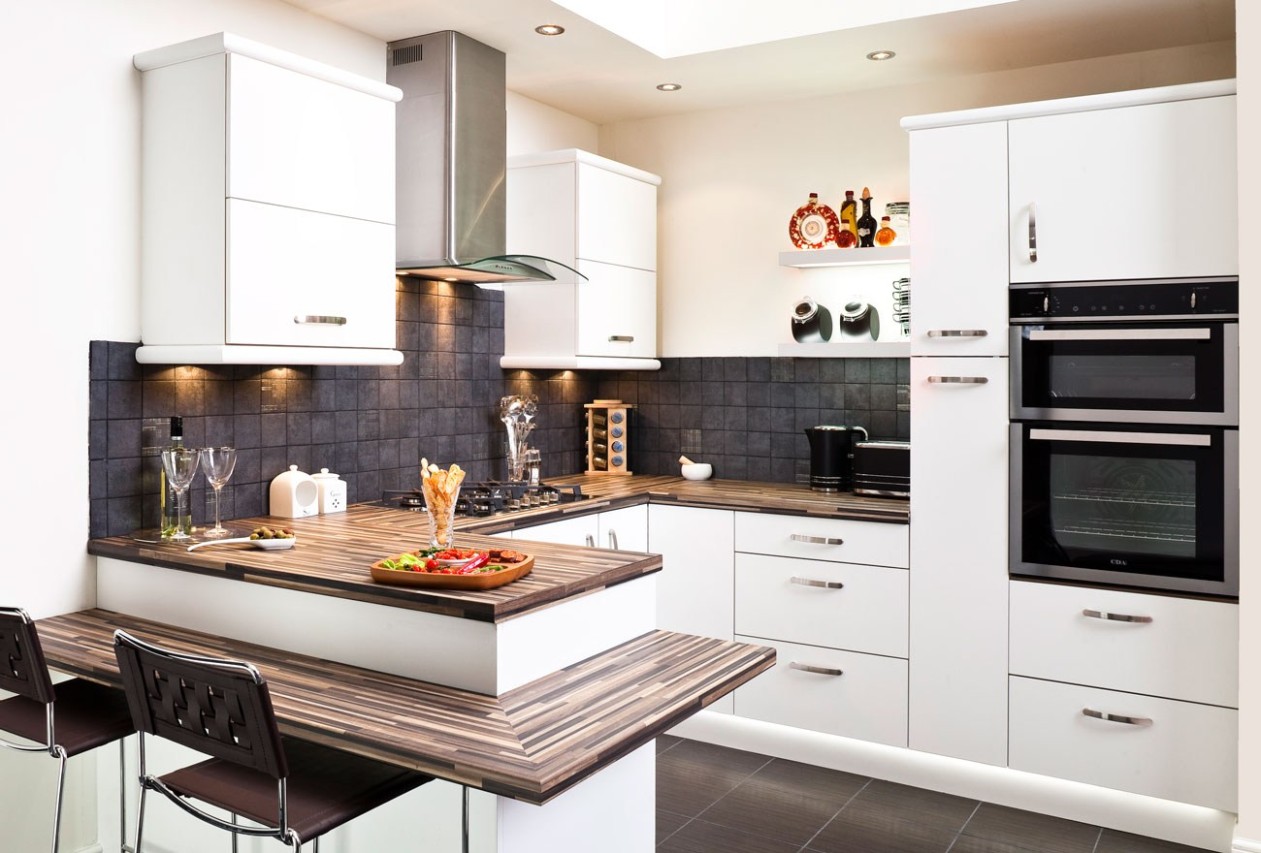 What Are The Advantages Of A Fitted Kitchen? - Cosy Home Blog - what is a fitted kitchen?